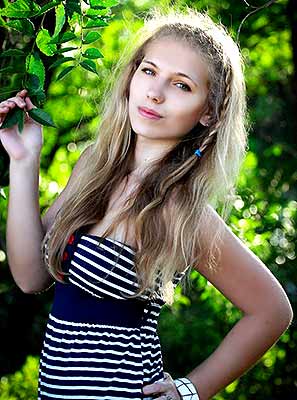 Ukraine bride  Alina 27 y.o. from Kiev, ID 83390